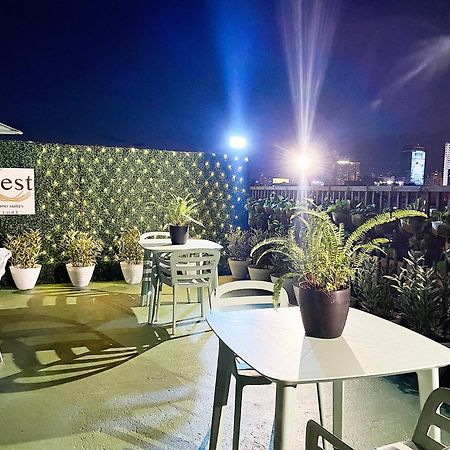 Nest Fort Bgc Makati City ภายนอก รูปภาพ