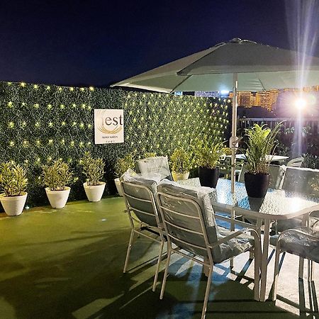 Nest Fort Bgc Makati City ภายนอก รูปภาพ