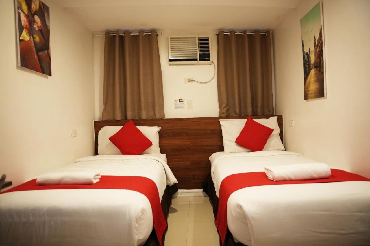 Nest Fort Bgc Makati City ภายนอก รูปภาพ